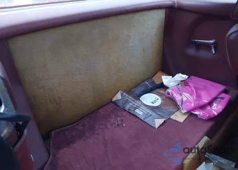 1983 Mercedes-Benz 380 Sl z USA, uszkodzony, nr VIN WDBBA45AXDB021428